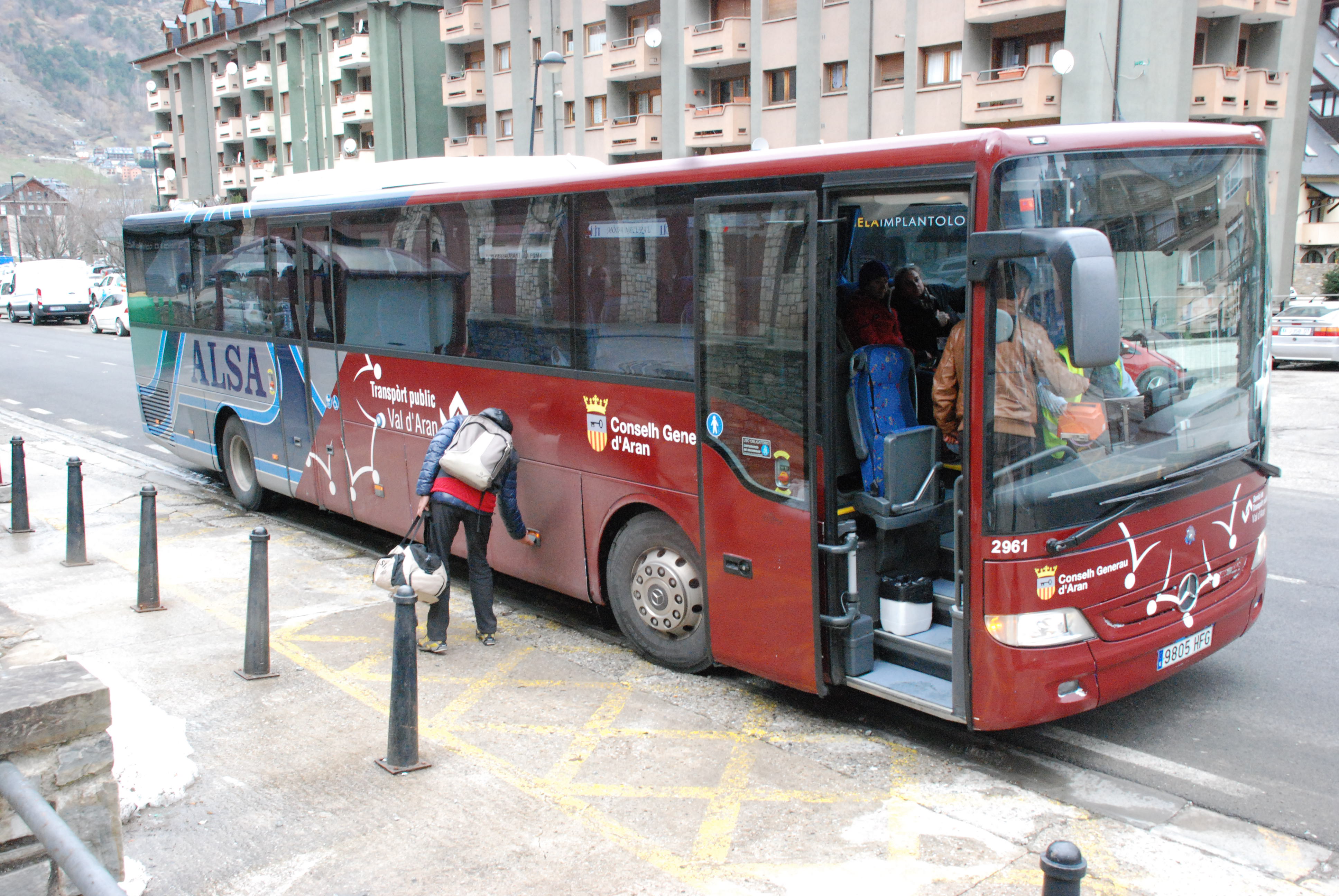 MARXA BERET BUSES FOR 5, 6 AND 7 OF FEBRUARY